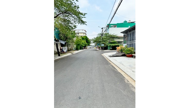 Mặt tiền đường sổ 26 An Dương Vương 5x16 đúc 4 tầng chỉ 9 tỷ 4